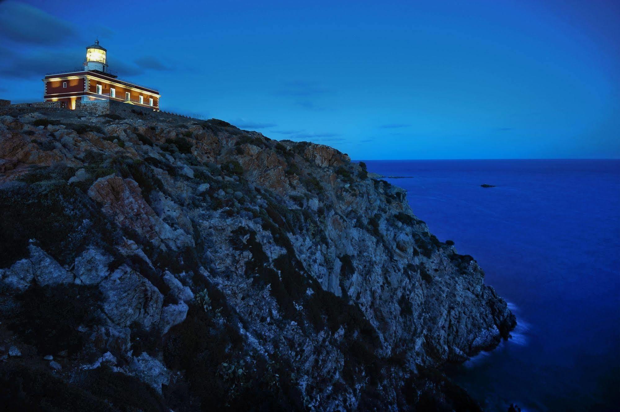Faro Capo Spartivento Chia Exterior photo
